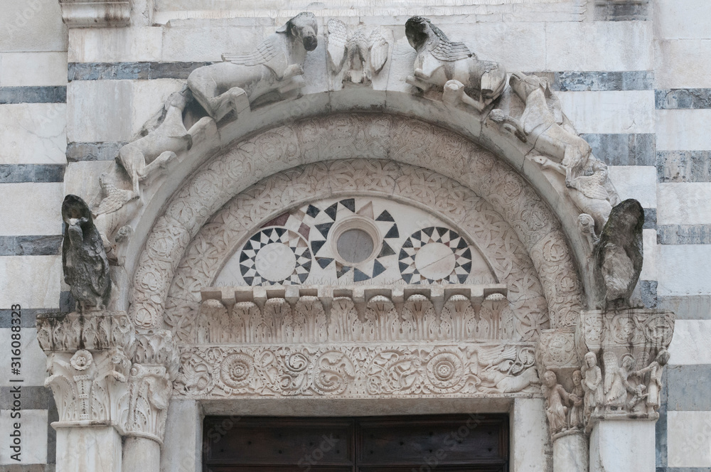 Duomo di Carrara, main portal detail, Tuscany. Italy.