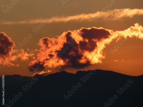 Paesaggio con tramonto