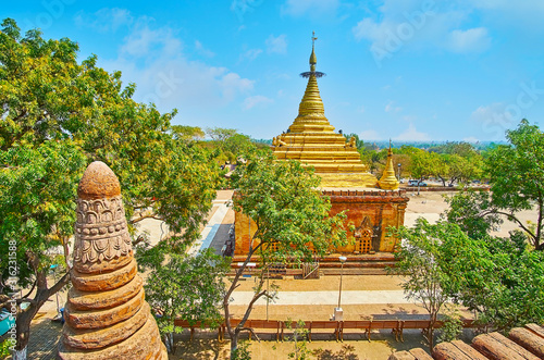 Top view on Alo-daw Pyi Pagoda, Bagan, Myanmar photo