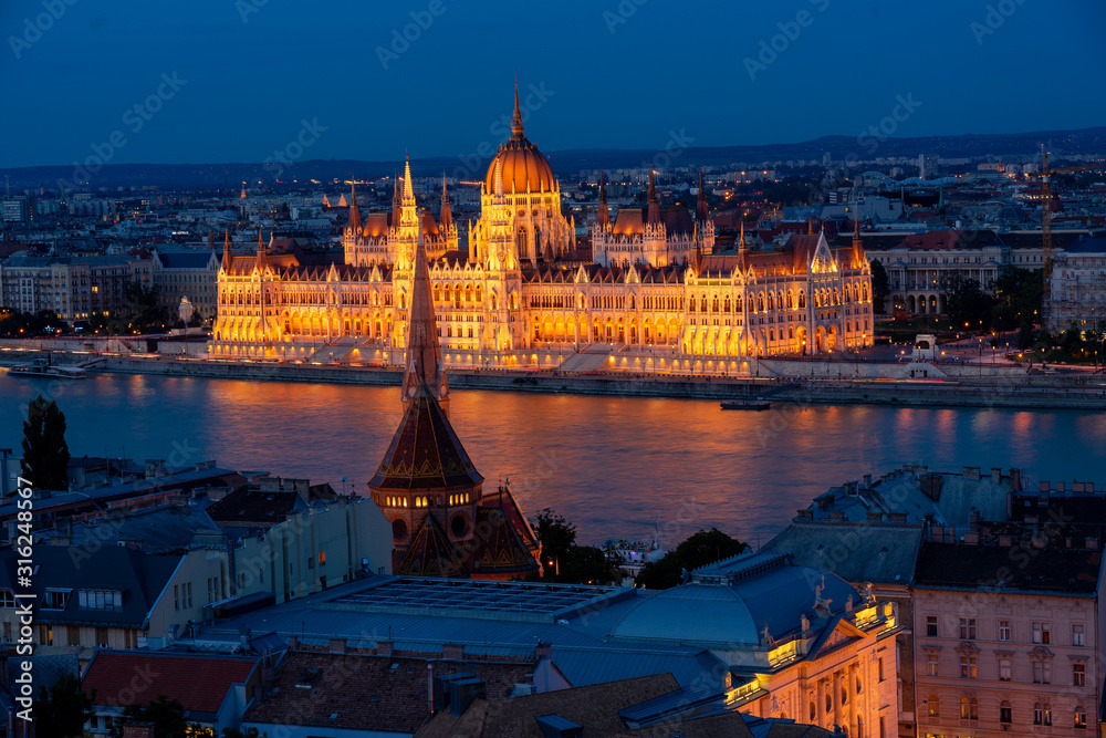 Fototapeta premium Parliament Building in Budapest, Hungary.