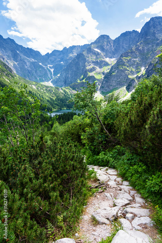 Fototapeta Naklejka Na Ścianę i Meble -  The High Tatras Mountains (Vysoké Tatry, Tatry Wysokie, Magas-Tátra), are a mountain range along the border of Slovakia in the Prešov Region, and southern Poland in the Lesser Poland Voivodeship.