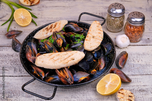 mussels with sauce and vegetables