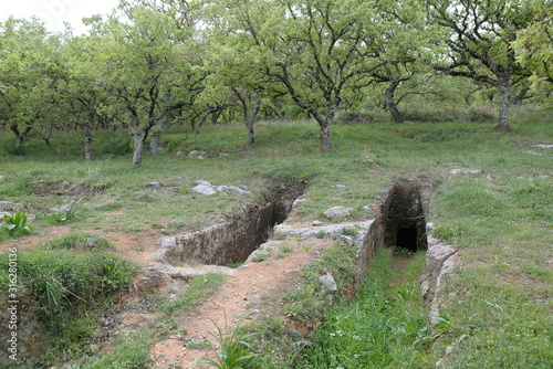 Nekropole von Armeni, Kreta photo