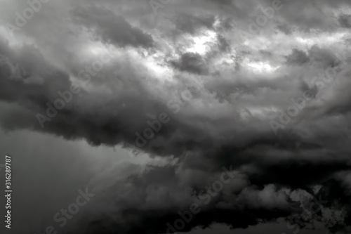 Fotografie, Obraz Heavy thunderclouds before the start of a hurricane.