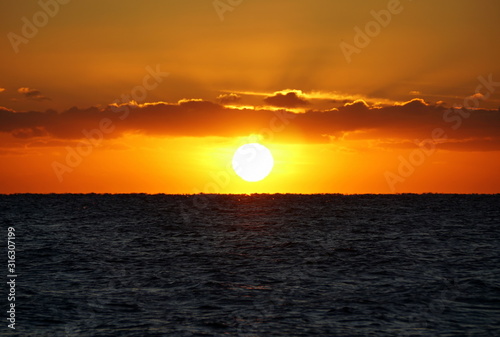 Fototapeta Naklejka Na Ścianę i Meble -  Beautiful sunrise at Fort Lauderdale Beach, Florida, U.S.A