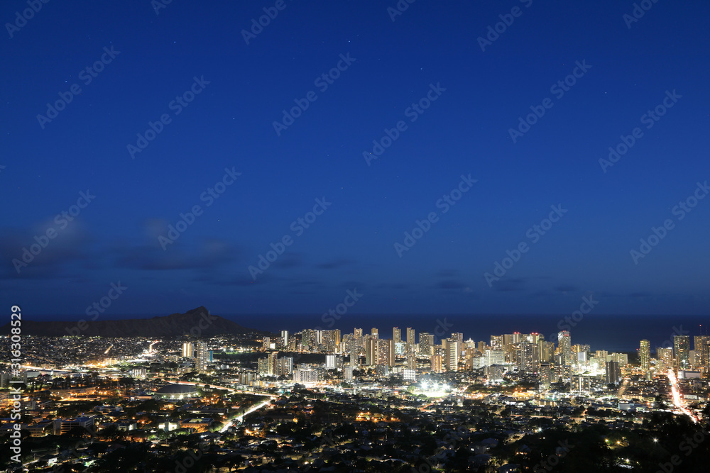 Fototapeta premium ワイキキの夜景