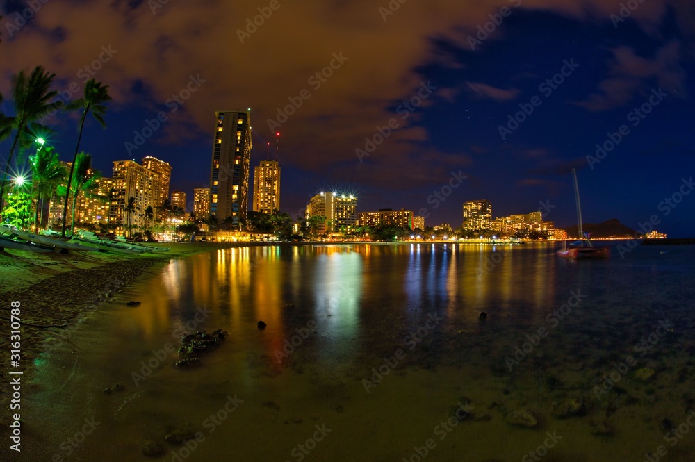 Fototapeta premium ワイキキの夜景