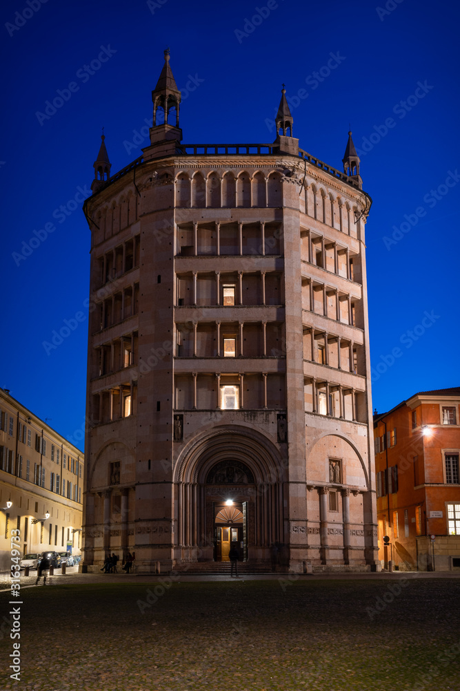 The Battistero (Baptistery of Parma) at the Piazza Duomo. Parma, Emilia Romagna, Italy, Europe.