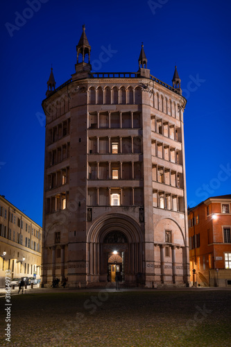 The Battistero (Baptistery of Parma) at the Piazza Duomo. Parma, Emilia Romagna, Italy, Europe.