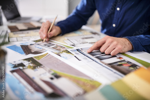Canvas Print Real Estate Designer Working On Computer