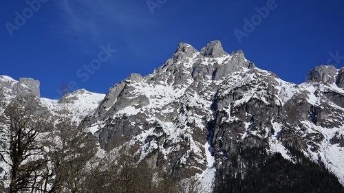Berge mit Schnee - Tennengebirge in Österreich