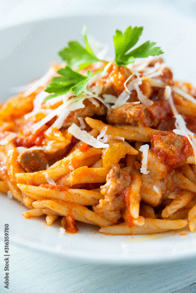 Trofie al ragu di carne, Cucina italiana Trofie al ragu di carne, Cucina italiana