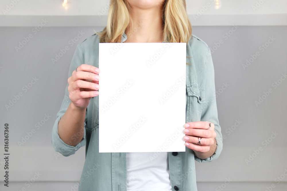 qoute paper with white rusting wood background qoute paper with white rusting wood background