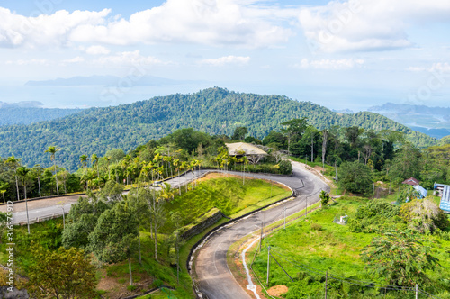 マレーシアランカウイ島の山道風景