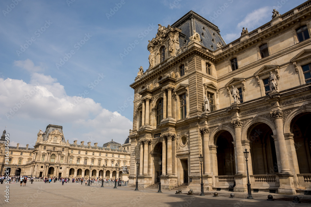 museum building in paris france