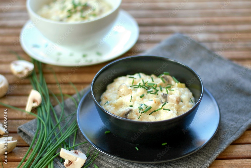 Creamy risotto with mushroom and chives