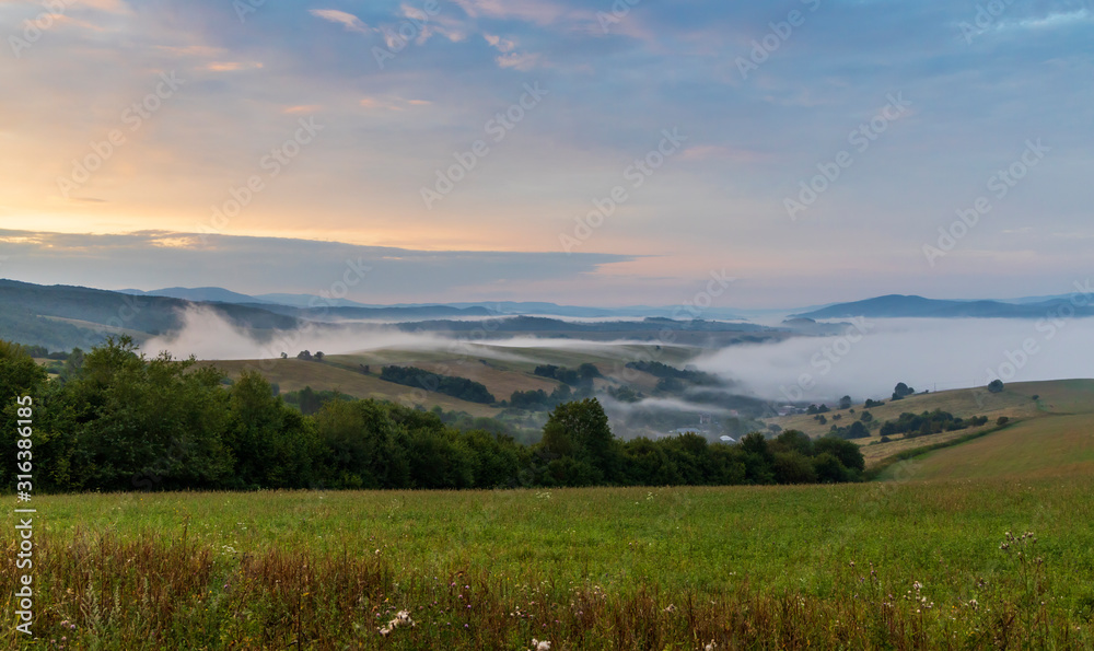 Obraz premium Sunrise in National park Poloniny, Carpathians, Slovakia