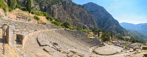 Obraz na płótnie Ancient theatre of Delphi with temple of Apollo at the background, panoramic view w salonie