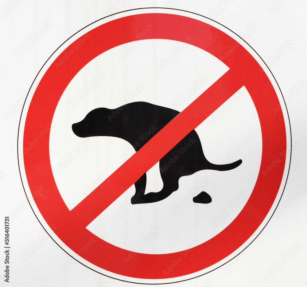 Señal prohibido defecar perros foto de Stock | Adobe Stock