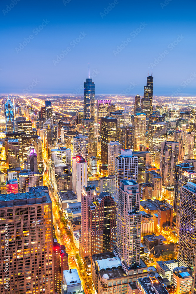 Obraz premium Chicago, Illinois, USA Aerial Cityscape o zmierzchu