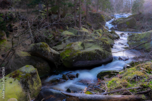 Kleiner Wasserfall