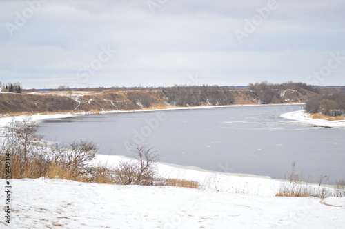 Fototapeta Naklejka Na Ścianę i Meble -  winter landscape with river in winter