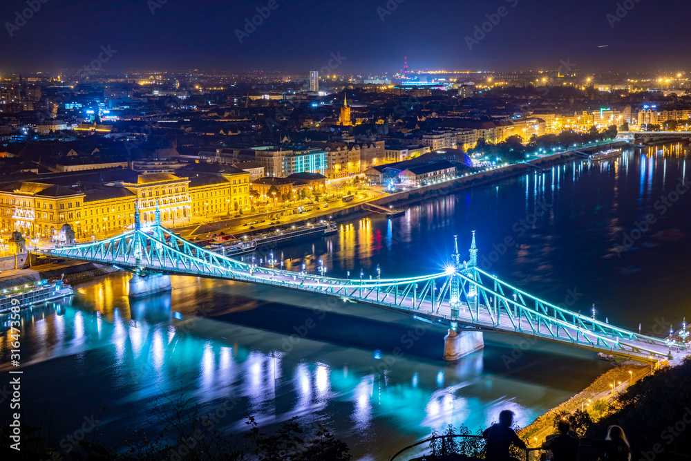 ハンガリー・ブダペストの自由橋