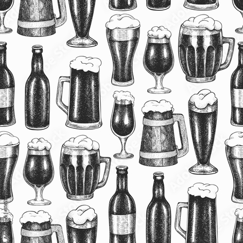 Beer glass mug seamless pattern. Hand drawn vector pub beverage illustration. Engraved style beer backdrop. Retro brewery background.