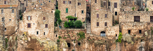 Fototapeta Naklejka Na Ścianę i Meble -  View of the medieval village Pitigliano founded in Etruscan time on the tuff hill, Tuscany