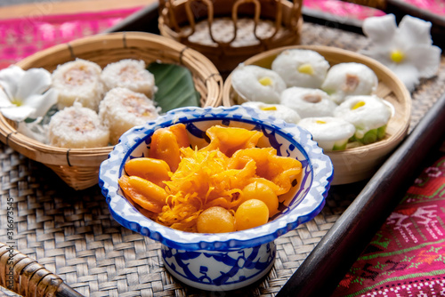 Traditional Thai desserts ( Thongyod ),Thai desserts that are sweet.