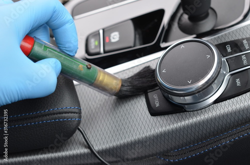 auto detailing , czyszczenie wnętrza auta , konserwacja wnętrza , profesjonalne czyszczenie samochodu , detailingowe czyszczenie auta , wnętrze samochodowe czyszczenie