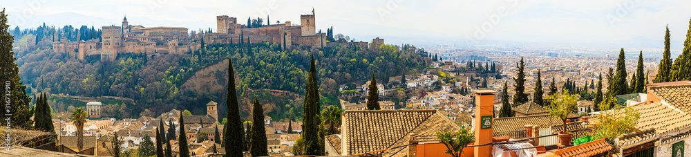 Alhambra bei Granada, Spaninen / Panorama