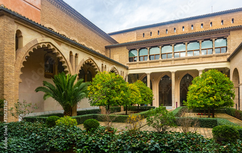 Fotótapéta Courtyard in Aljaferia Palace in Zaragoza