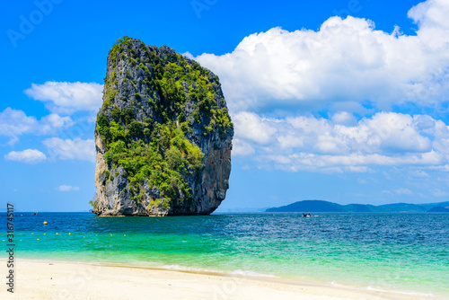 Poda Island - Paradise beach in tropical scenery - near Ao Nang, Ao Phra Nang bay, Krabi, Thailand.