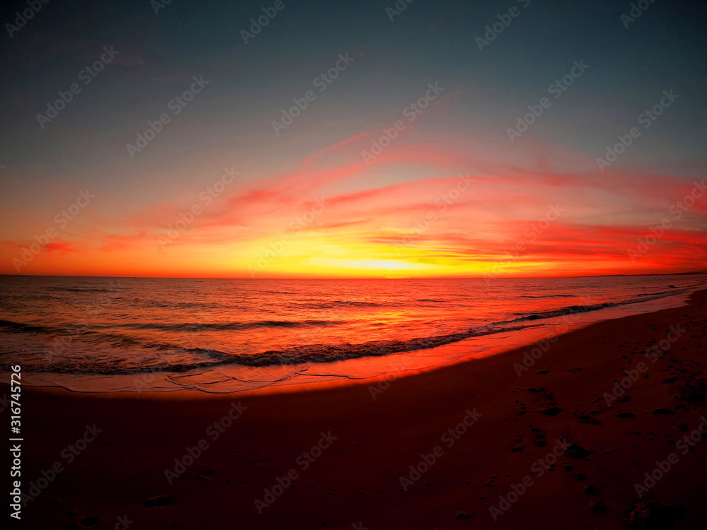 Sonnenuntergang an der Algarve, Portugal