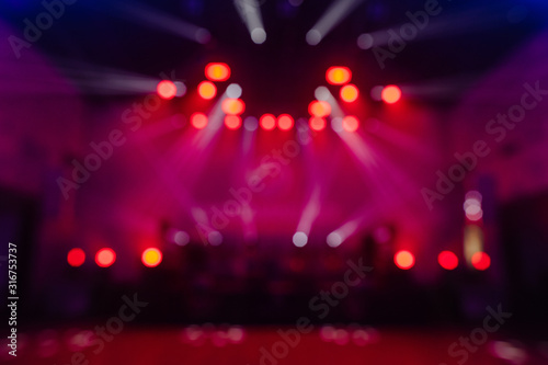 Quadro su tela concert hall musical performance stage light people