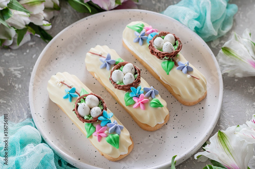 Chocolate Marshmallows Eclairs with Easter Decor © ekatherina