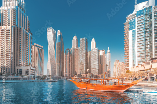 Canvas Print Panoramic view of dubai marina port and tall skyscrapers