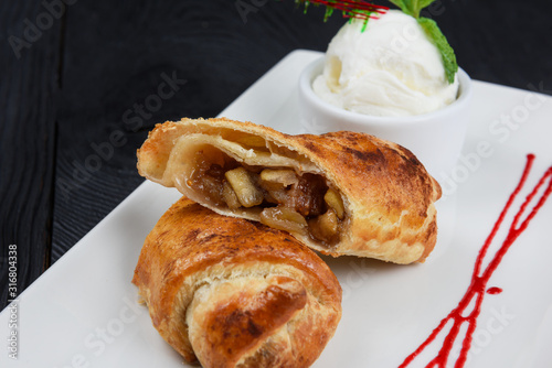 Apple strudel with vanilla ...