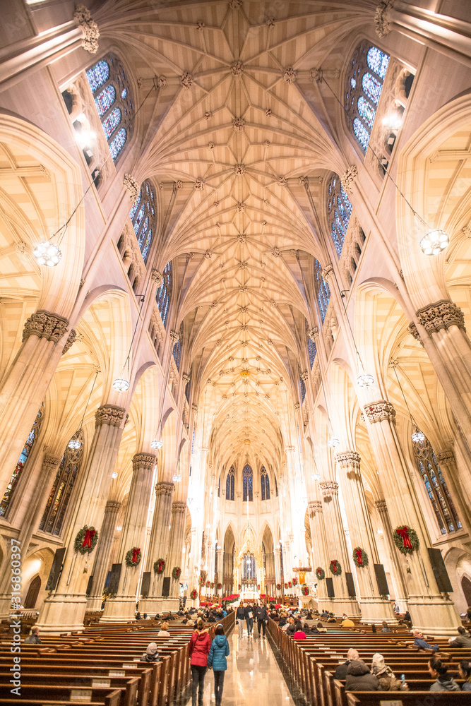 New York, United States »; January 5, 2020: General view of the interior of the St. Patrick's Neogothic cathedral in New York style
