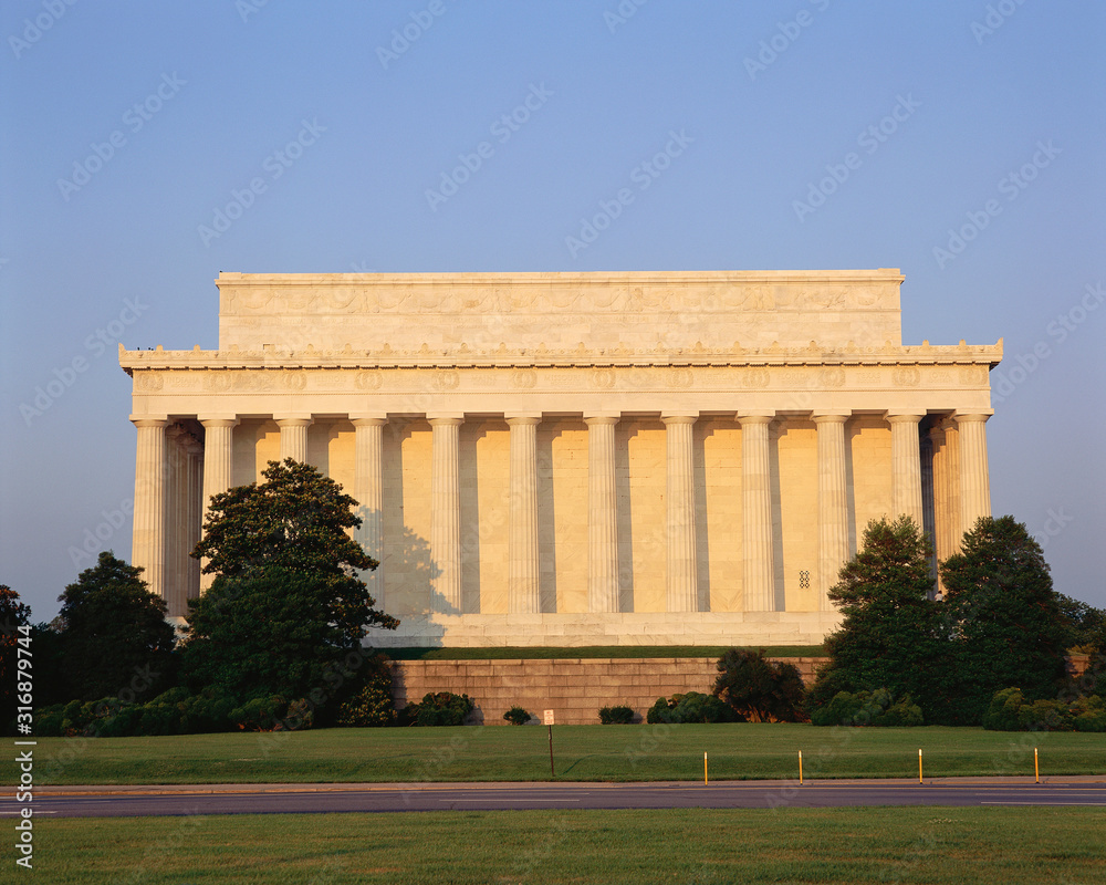 Obraz premium Back of Lincoln Memorial