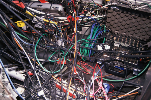 Foto Jumble of wires