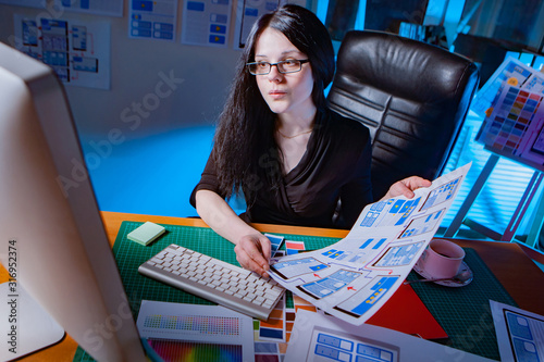 App design. Business woman ...