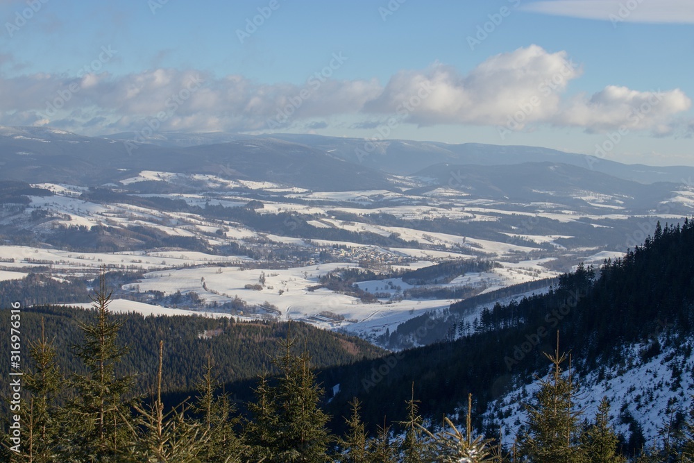 Obraz premium Winter Snow Country, Czech Republic, View from Kralicky Sneznik