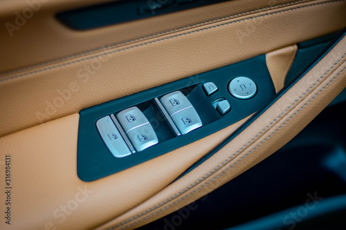 BMW 5 Series window buttons photo