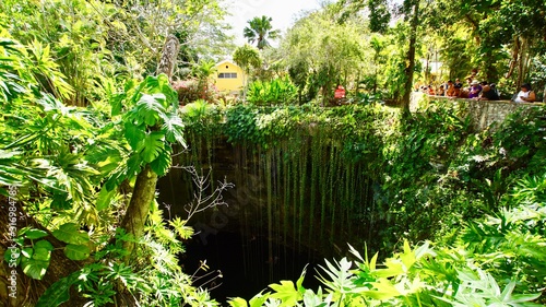 Cenote Ik Kil photo