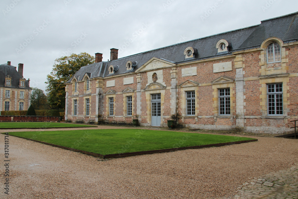 Fototapeta premium brick castle in la ferté-saint-aubin in sologne (france) 