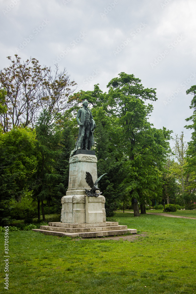 Obraz premium Washington statue in Vajdahunyad castle