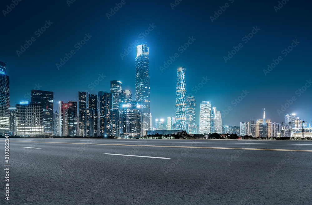 Obraz premium Urban road and Guangzhou architecture landscape skyline..