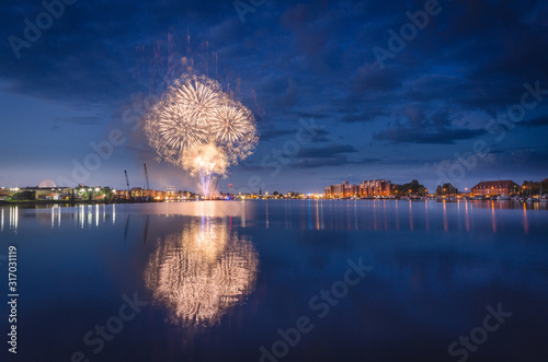 Feuerwerk im Innenhafen von Wilhelmshaven photo